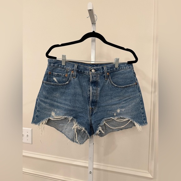 Vintage Levis Distressed Jean Shorts - Picture 1 of 13